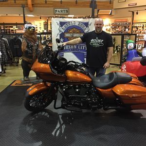 Meet your Posher, Aaron